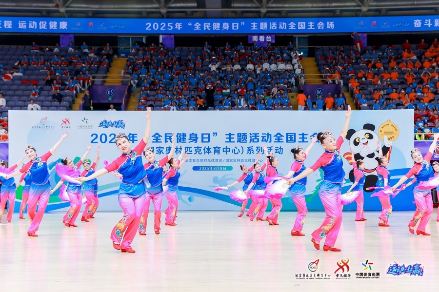 霍华德招募字母哥搭档东詹：别带伤强撑上场，湖人需要你